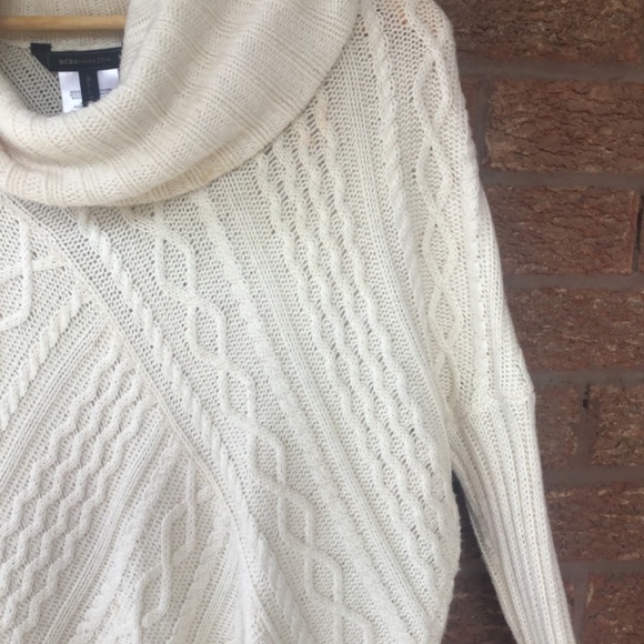 Cute Sweater - Picture 5 of 11